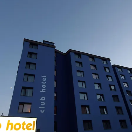 酒店 Club Only - By Mountain