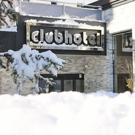 Club Only - By Mountain 酒店 3*