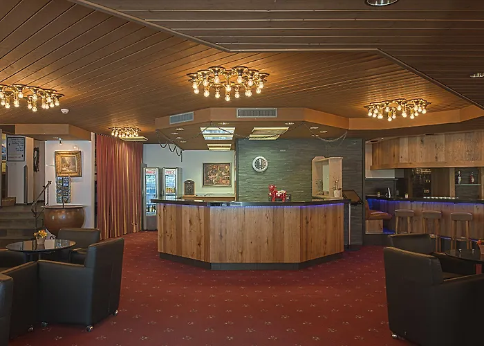 Club Only - By Mountain 3* 达沃斯