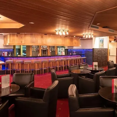 Hotel Club Only - By Mountain