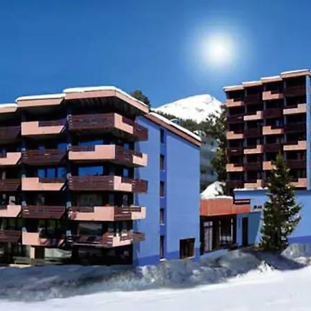 Club Only - By Mountain Davos