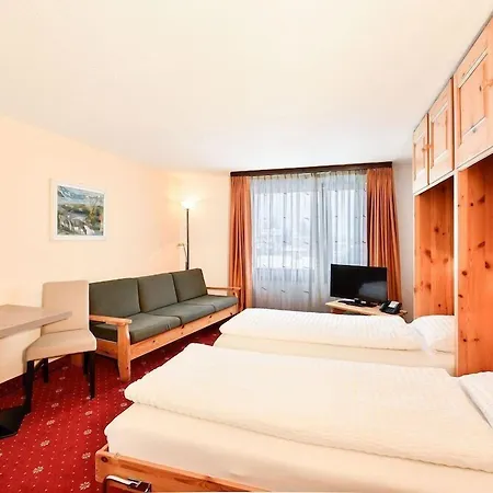Hotel Club Only - By Mountain