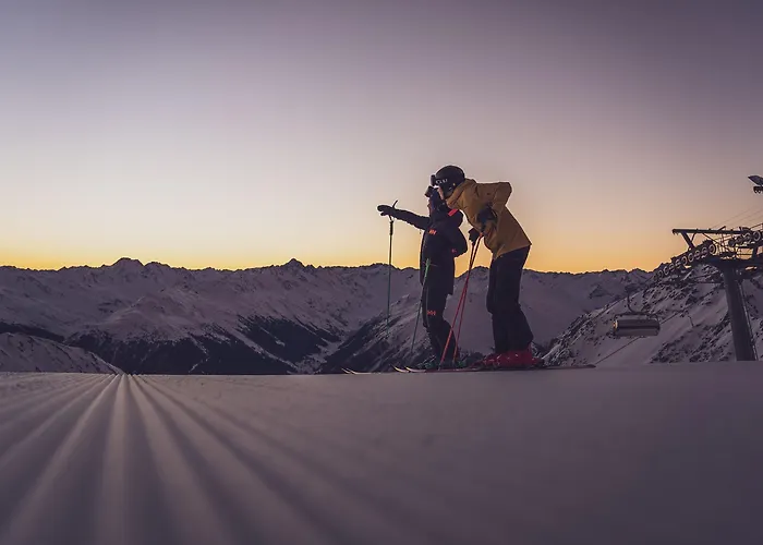 Hotel Club Only - By Mountain